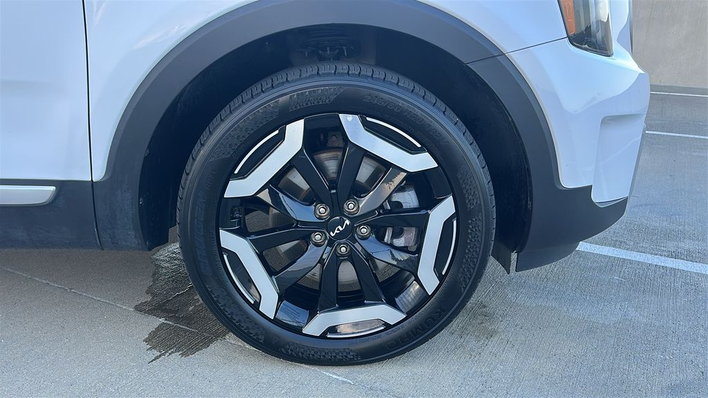 2025 Kia Telluride S White at Legacy Ford