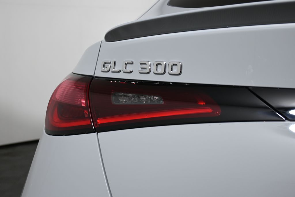 Thumbnail: 2026 Mercedes-Benz GLC - 12
