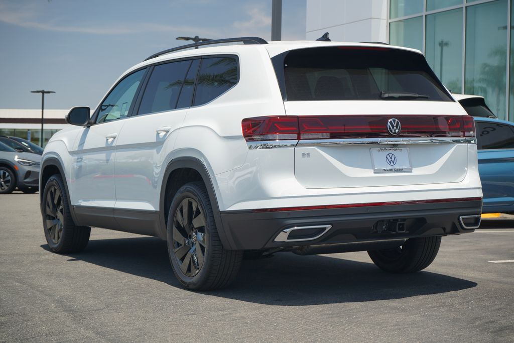 2025 Volkswagen Atlas SE 3