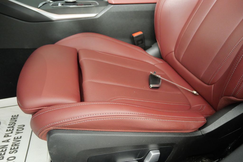 2023 BMW 3 Series 330i 10