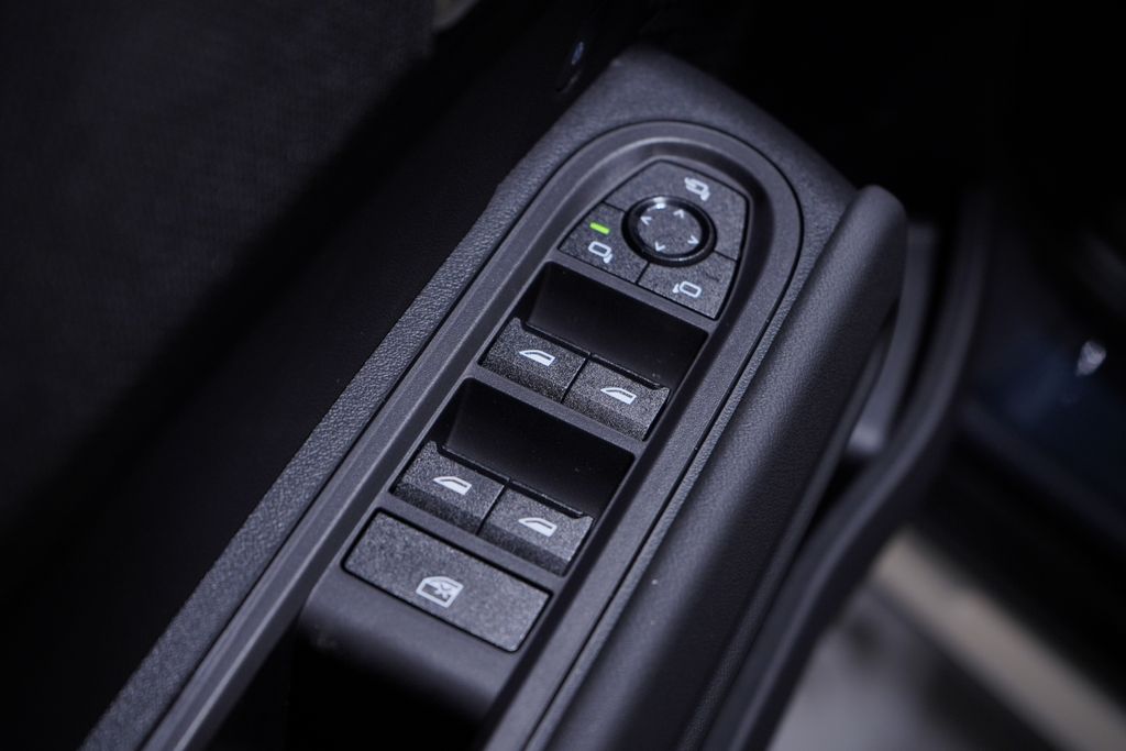 Thumbnail: 2026 MINI Cooper Countryman - 17