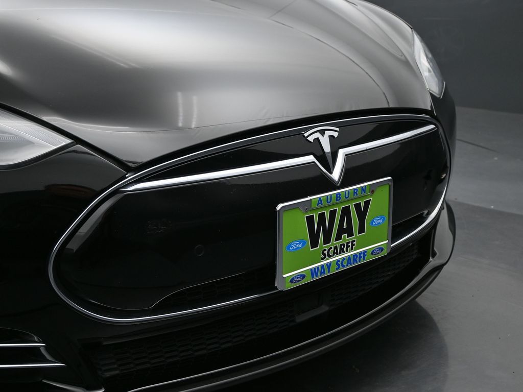 2015 Tesla Model S 85D