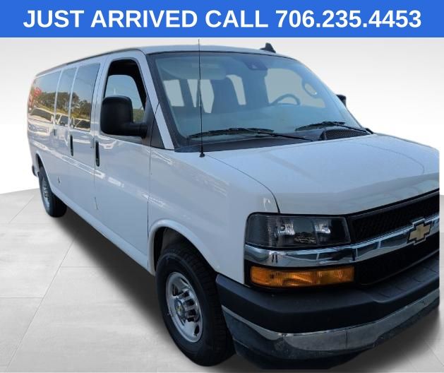 Summit White 2024 Chevrolet Express 3500 LT Extended RWD Van Rear-Wheel Drive