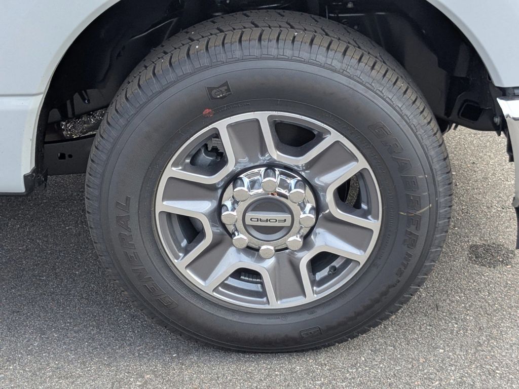 2026 Ford F-350 LARIAT