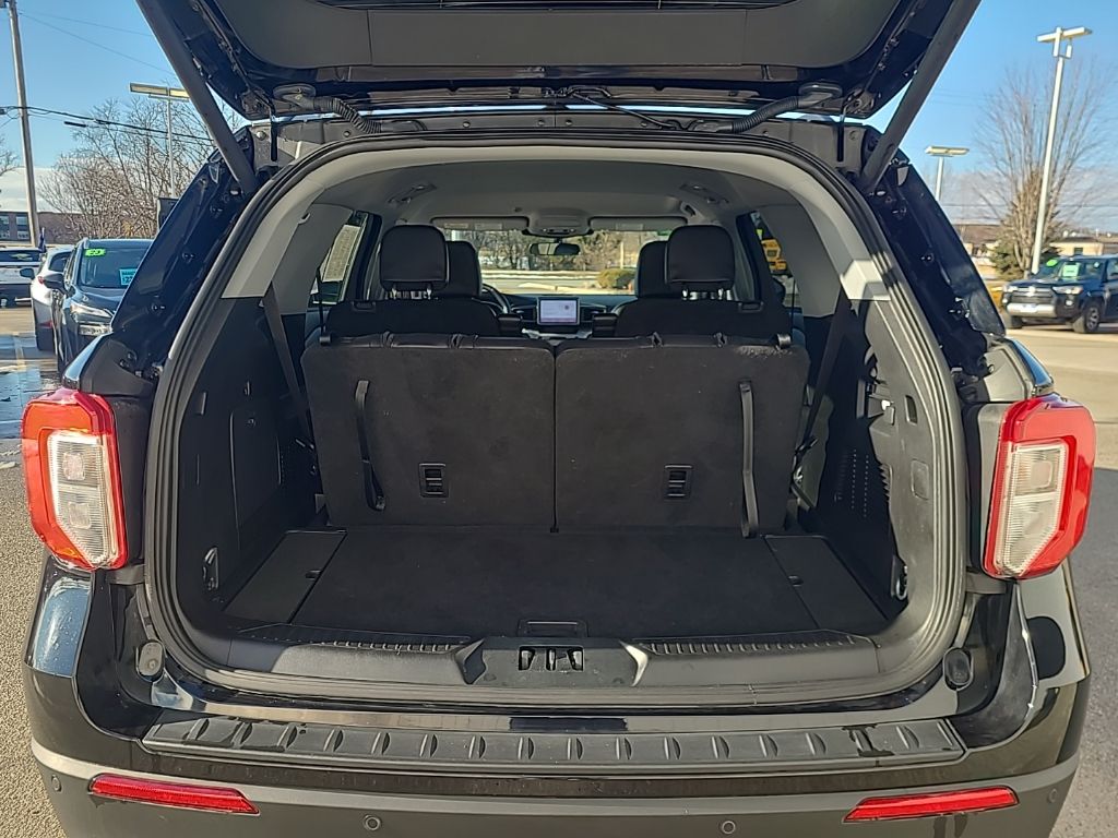 used 2023 Ford Explorer car, priced at $33,324