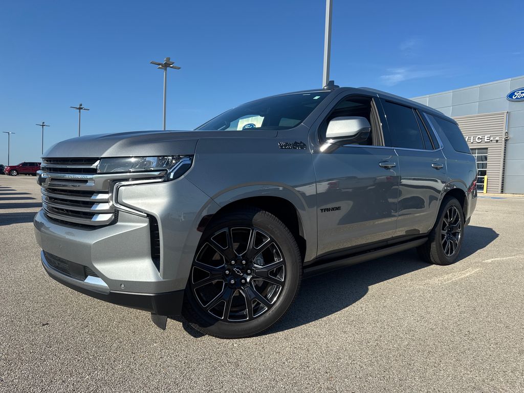 Sterling Gray Metallic 2023 Chevrolet Tahoe High Country 4WD SUV / Crossover Four-Wheel Drive