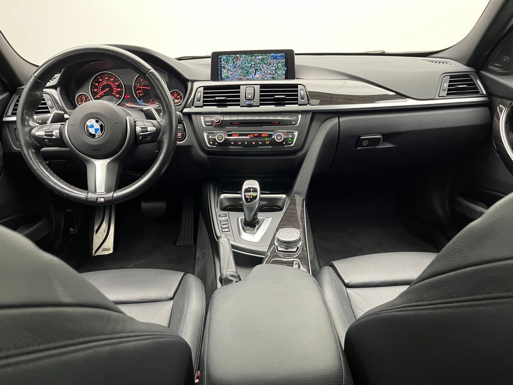 Thumbnail: 2015 BMW 3 Series - 25
