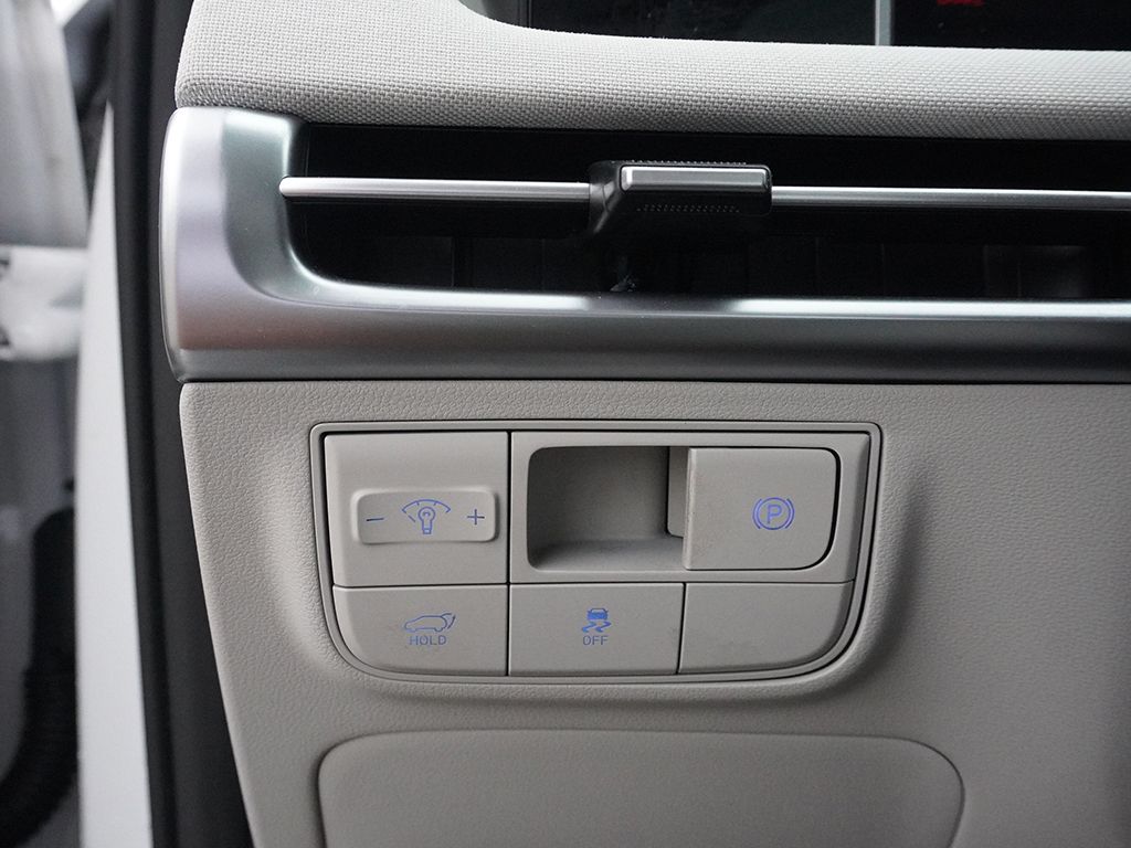 Used 2025 White Hyundai Limited image 49