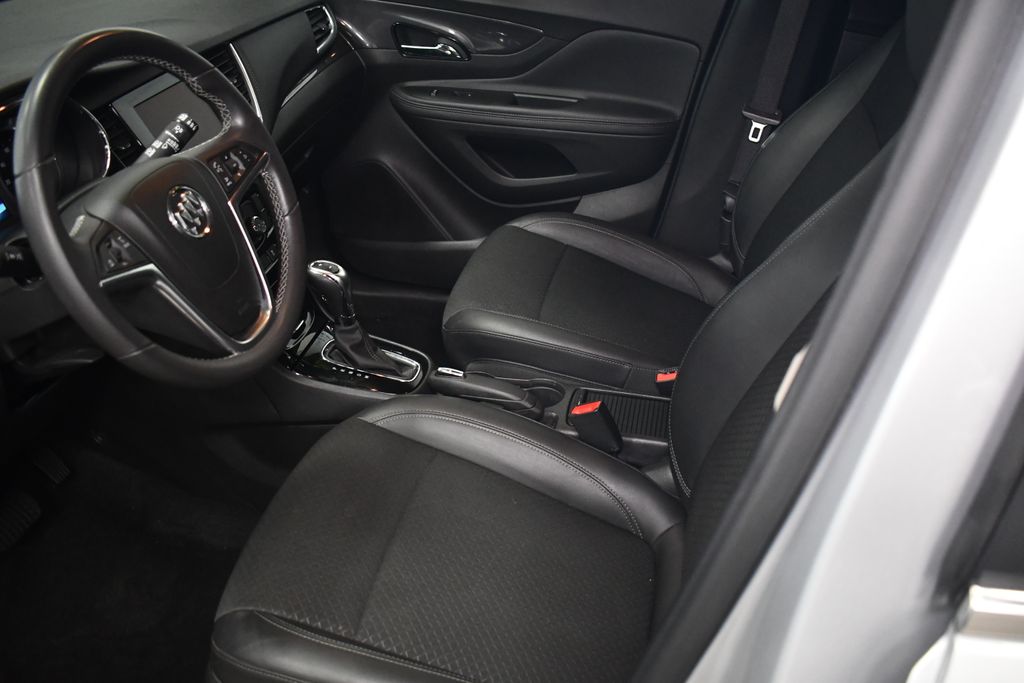 Thumbnail: 2022 Buick Encore - 26