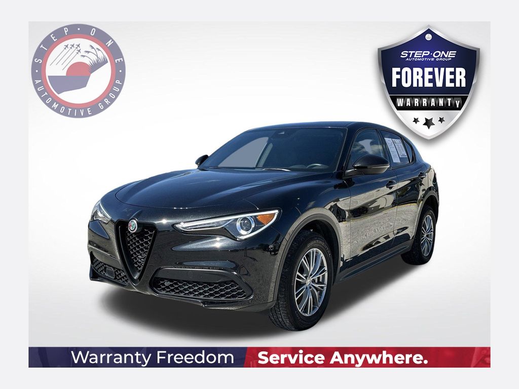 2023 Alfa Romeo Stelvio Sprint RWD