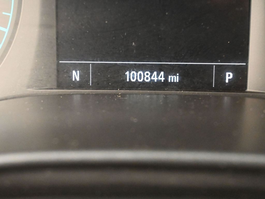 Used 2021 Satin Steel Metallic GMC Elevation image 27