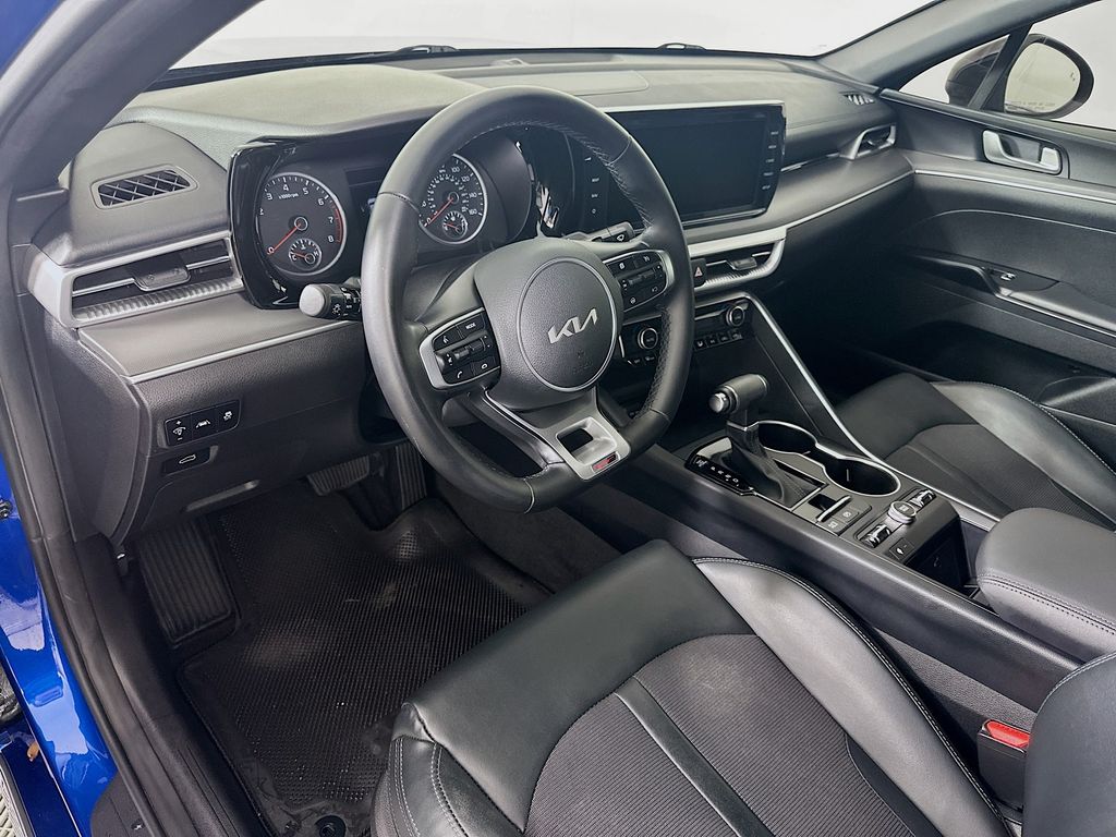 Thumbnail: 2022 Kia K5 - 9