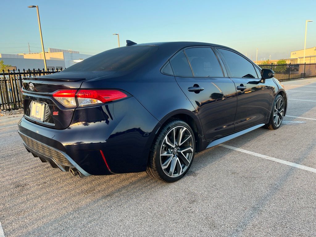Thumbnail: 2021 Toyota Corolla - 4