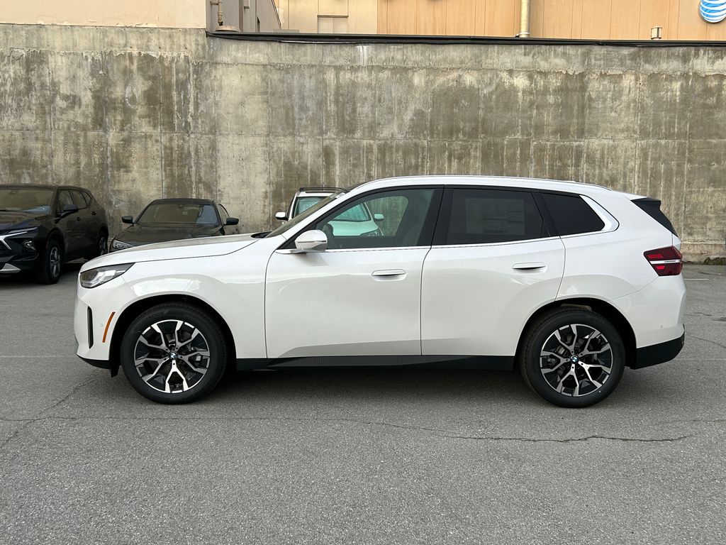 Thumbnail: 2026 BMW X3 - 2