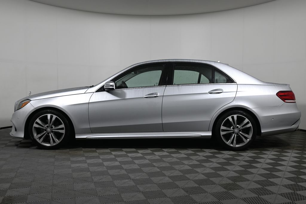 Thumbnail: 2016 Mercedes-Benz E-Class - 2