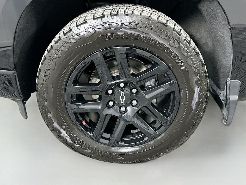 Thumbnail: 2022 Chevrolet Silverado 1500 - 32