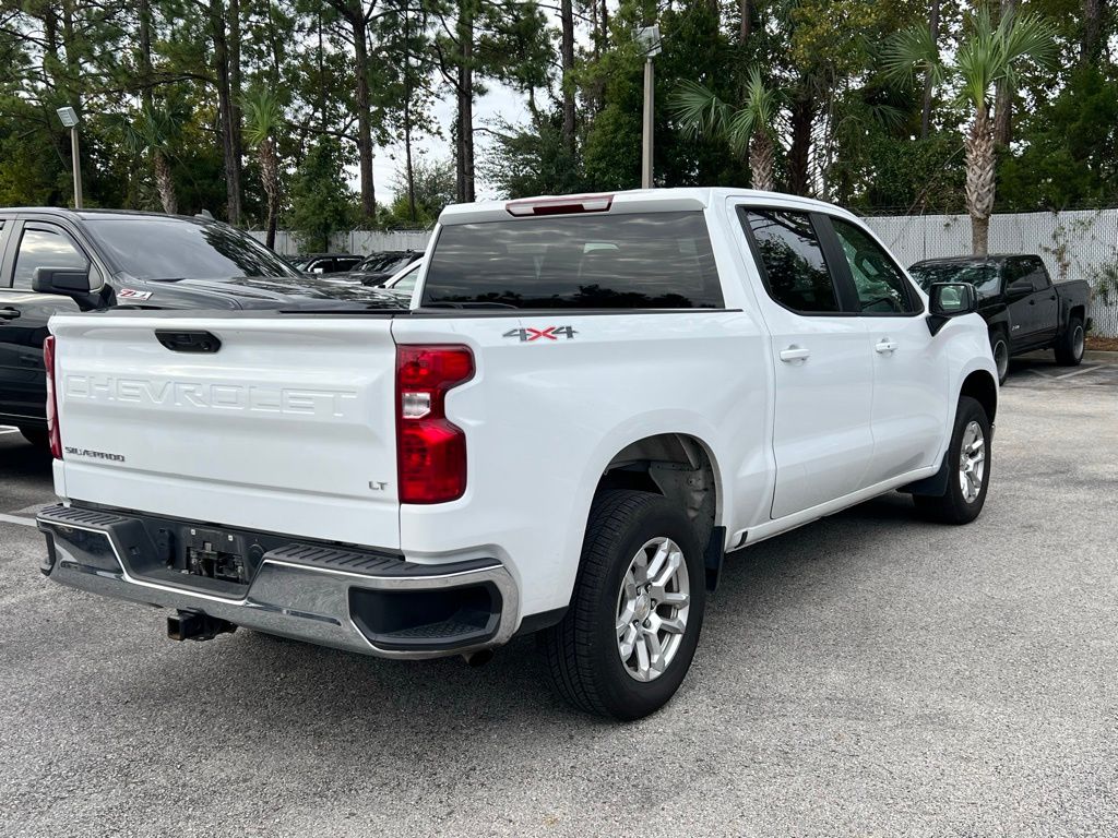 2022 Chevrolet Silverado 1500 LT 3