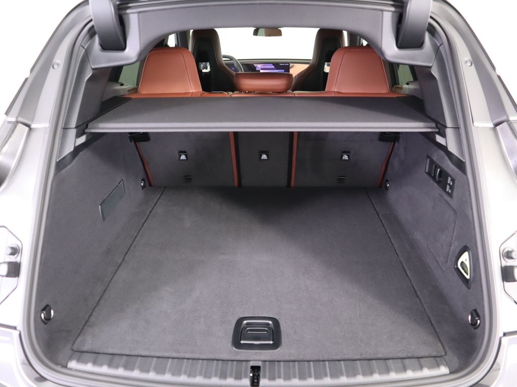 Thumbnail: 2026 BMW iX - 29