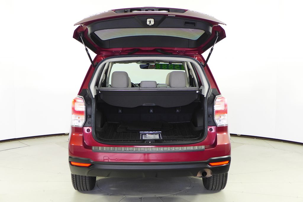Thumbnail: 2018 Subaru Forester - 10