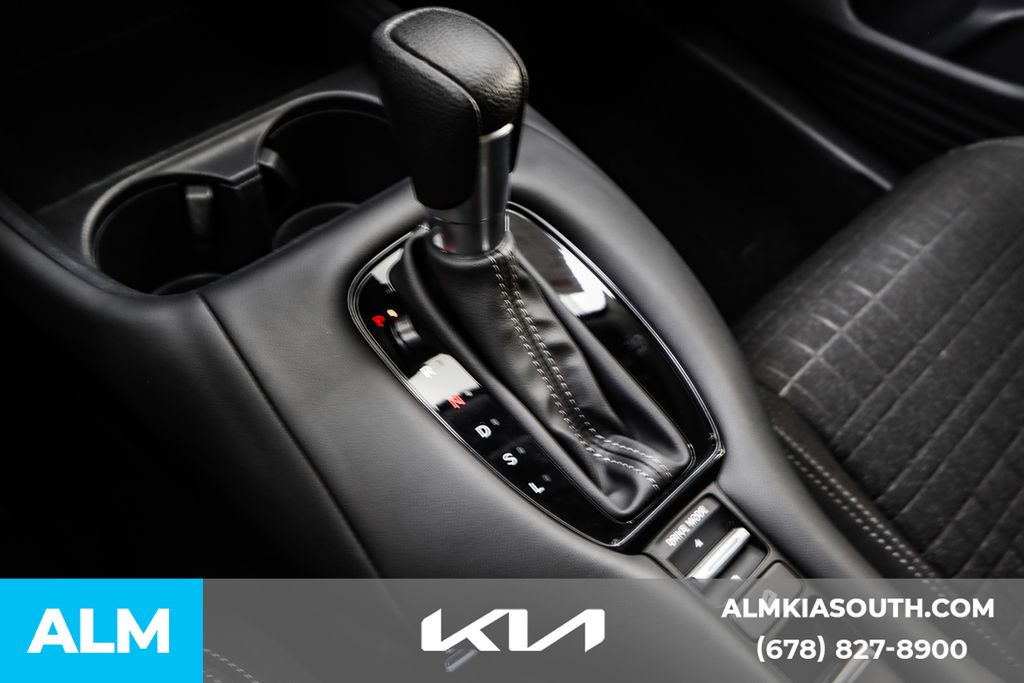 2023 Honda HR-V LX photo 35