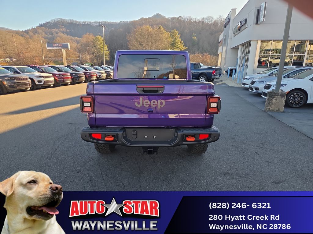 new 2026 Jeep Gladiator car, priced at $55,356