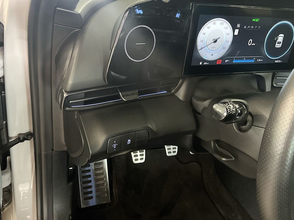 Used 2025 Gray Hyundai Base image 10