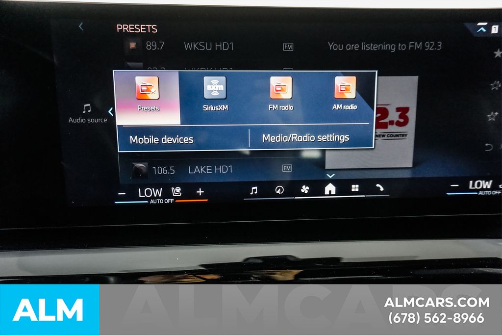 Used 2025 Gray BMW 530i image 37