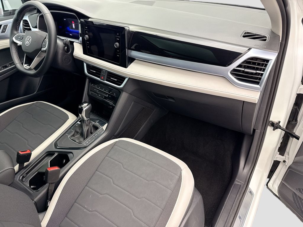 Thumbnail: 2025 Volkswagen Taos - 15