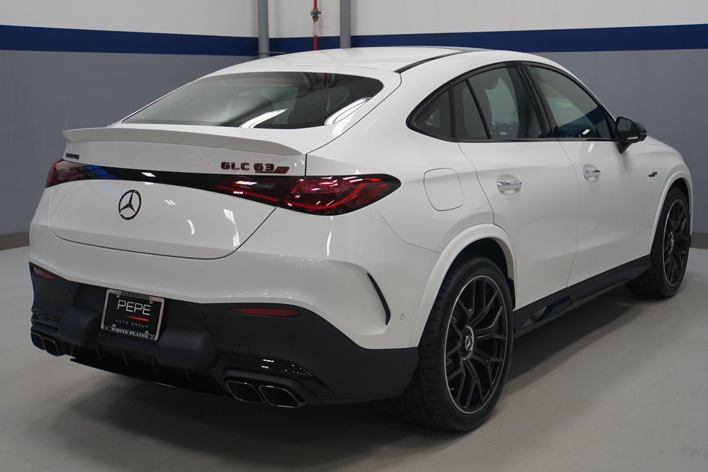 2025 Mercedes Benz GLC AMG 63 S E PERFORMANCE Coupe photo 7