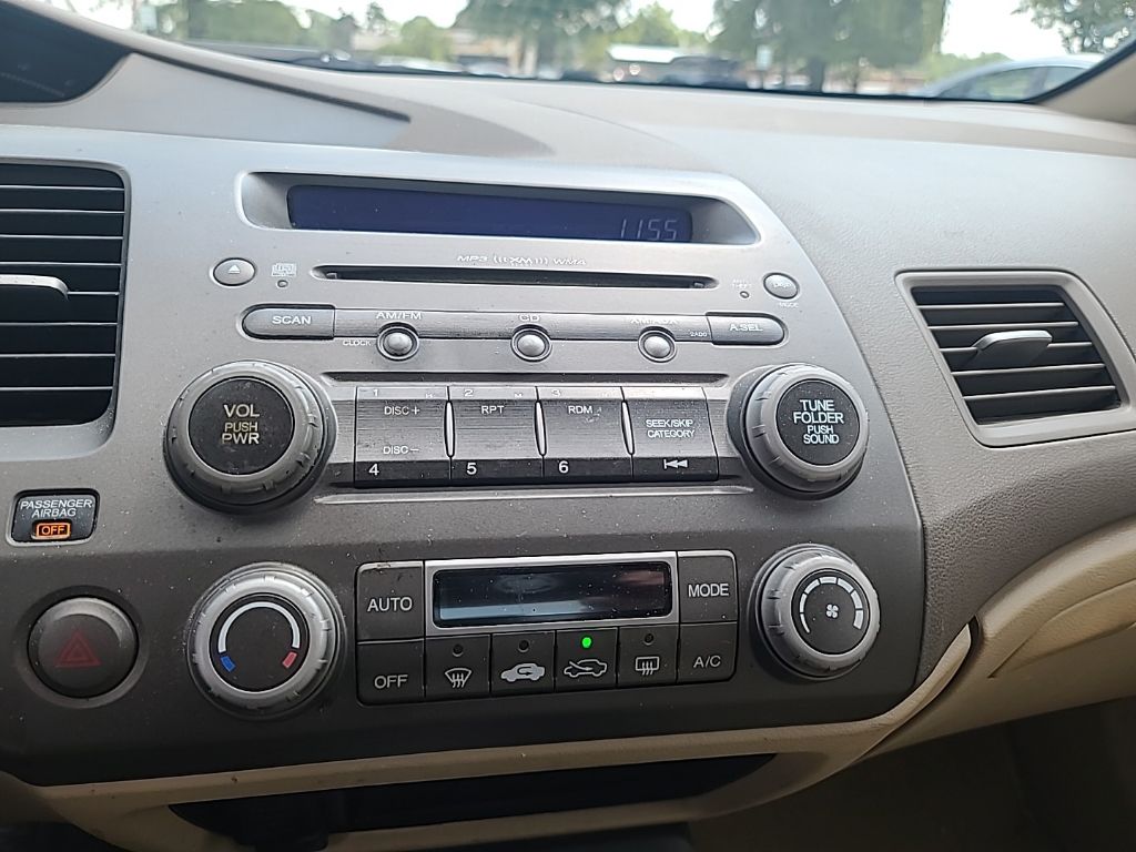 Used 2007 White Honda Hybrid image 14