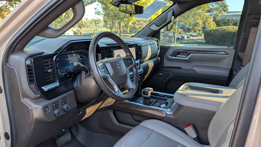 Used 2022 Chevrolet Silverado 1500 LT Trail Boss 4D Crew Cab