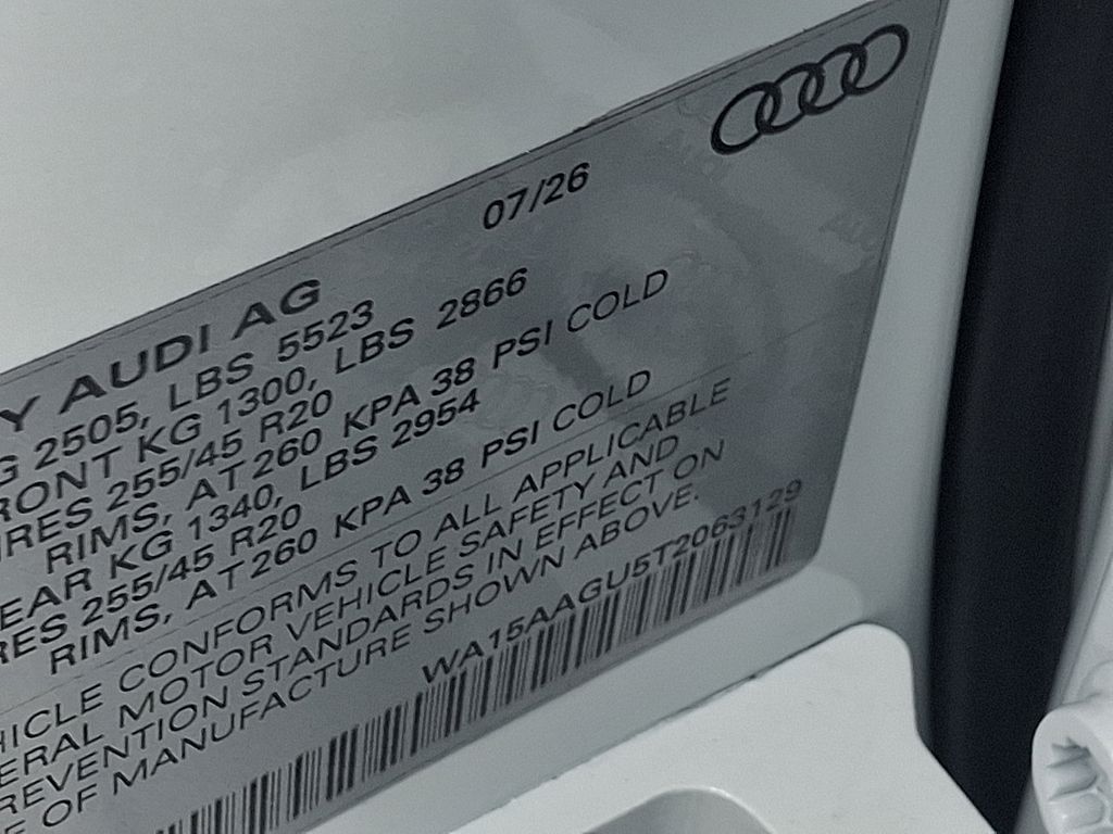 Thumbnail: 2026 Audi Q5 - 21