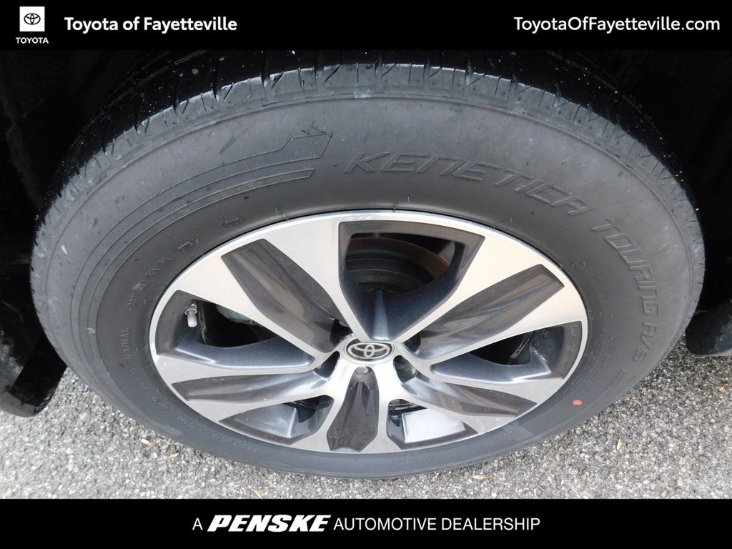 Thumbnail: 2021 Toyota Highlander - 9