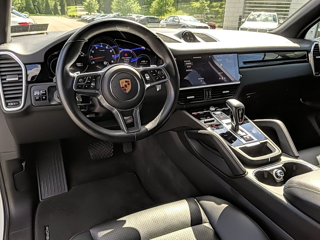 2019 Porsche Cayenne Base 34