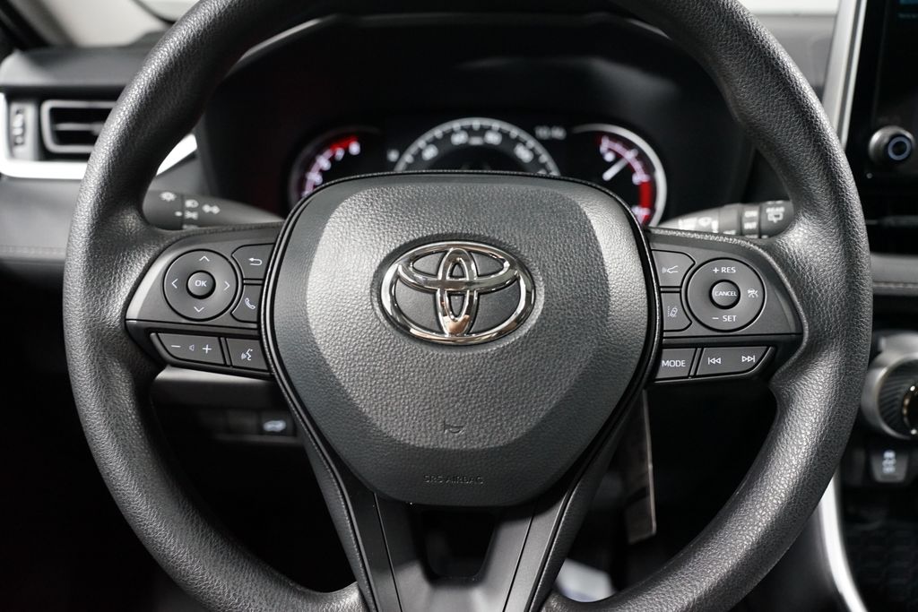 Thumbnail: 2025 Toyota RAV4 - 12