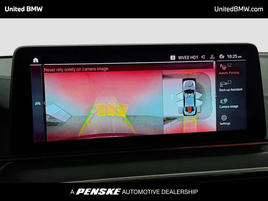 Thumbnail: 2021 BMW 5 Series - 9