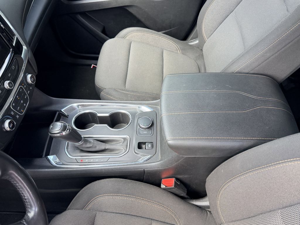 used 2020 Chevrolet Traverse car, priced at $16,796