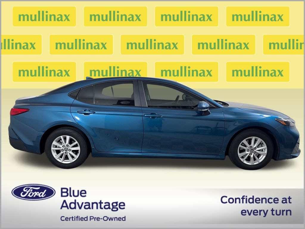 Certified Used 2025  Toyota LE image 2