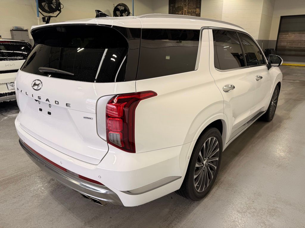 Thumbnail: 2023 Hyundai Palisade - 6