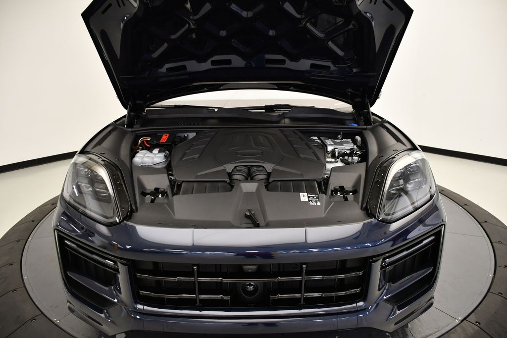 Thumbnail: 2026 Porsche Cayenne - 14