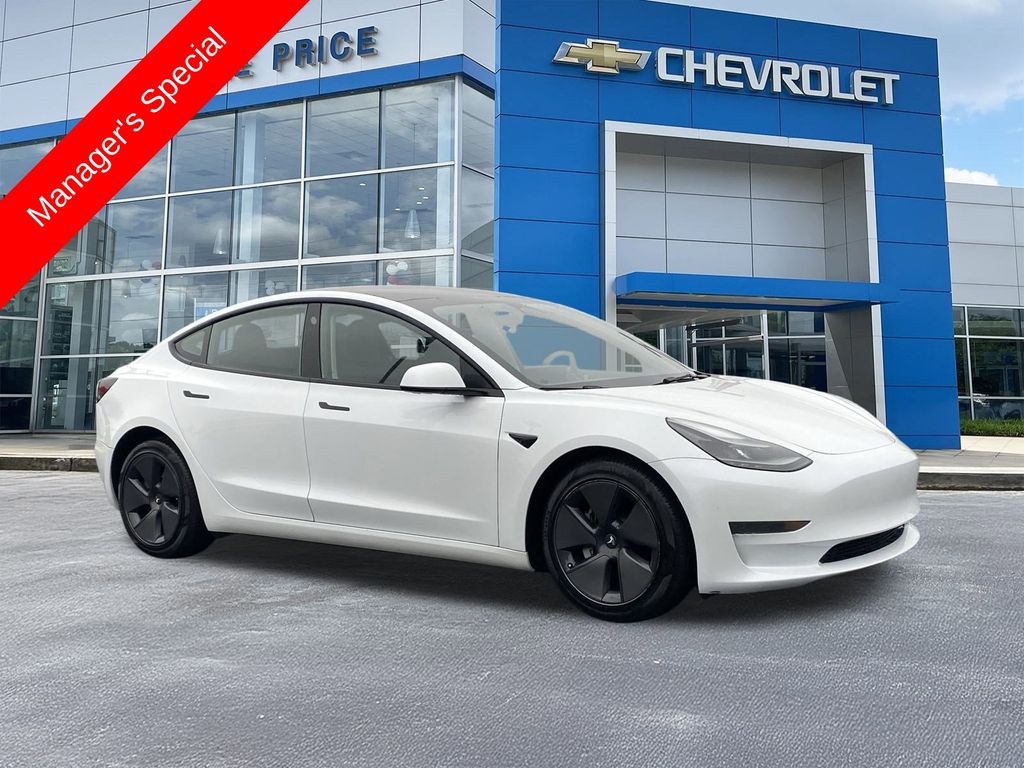 2023 Tesla Model 3 Base's photo