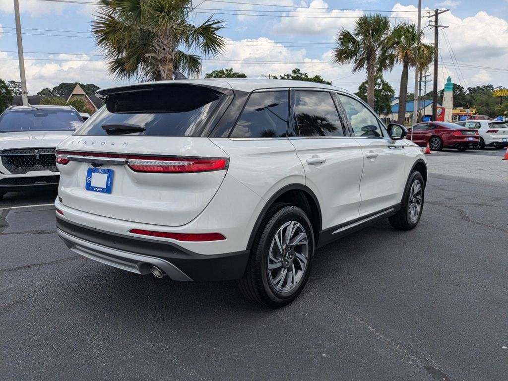2025 Lincoln Corsair Premiere