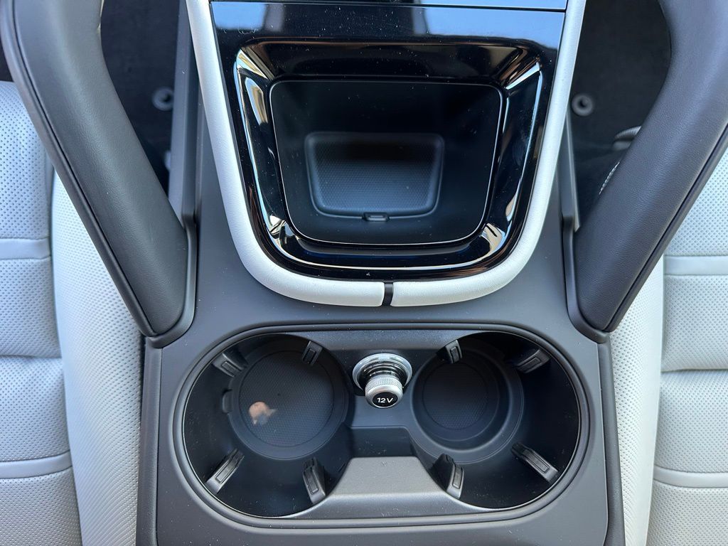 Thumbnail: 2026 Porsche Cayenne - 26