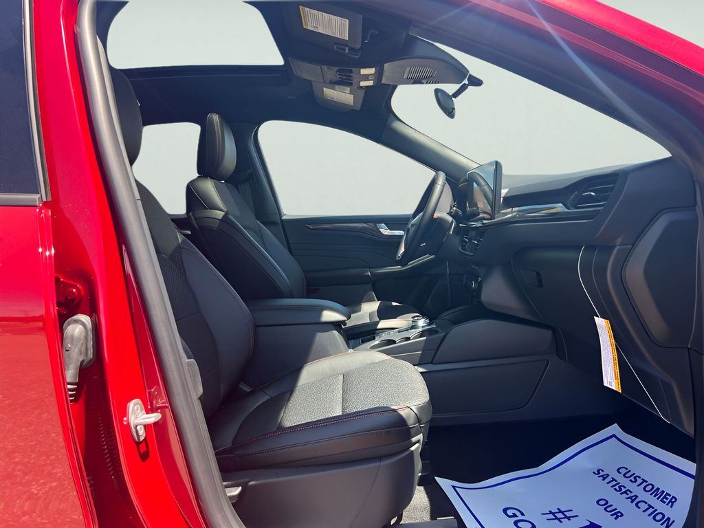 2025 Ford Escape Hybrid