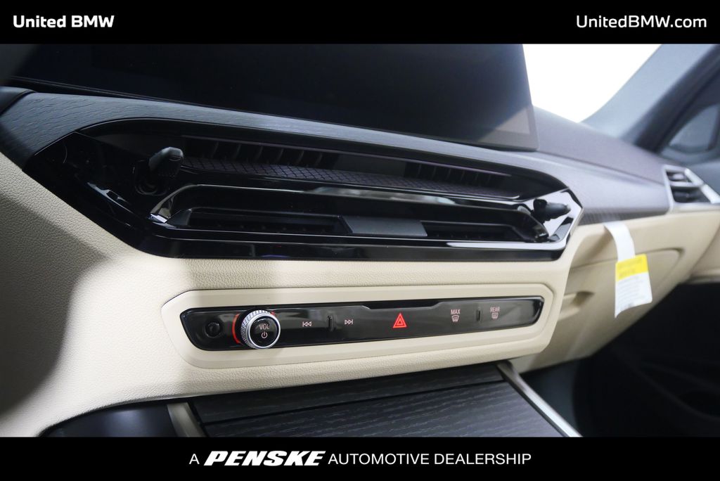 Thumbnail: 2026 BMW 3 Series - 23