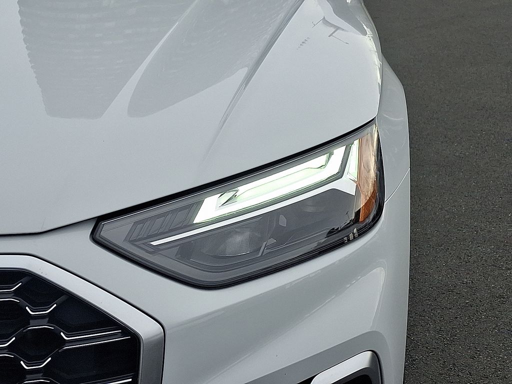 Thumbnail: 2023 Audi SQ5 - 9