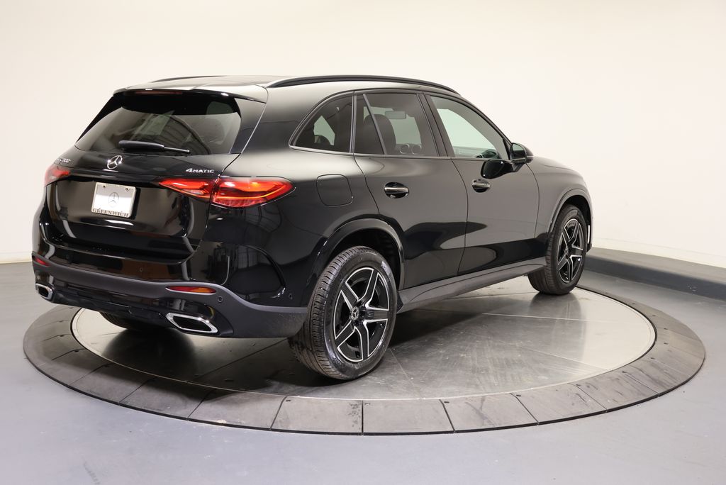 Thumbnail: 2027 Mercedes-Benz GLC - 7