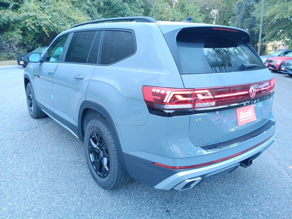 2025 Volkswagen Atlas  3