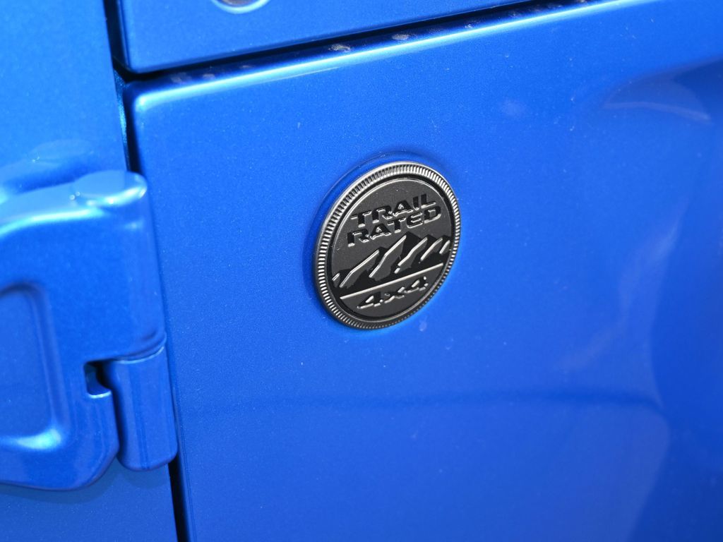 New 2026 Hydro Blue Pearl Coat Jeep Sport image 31