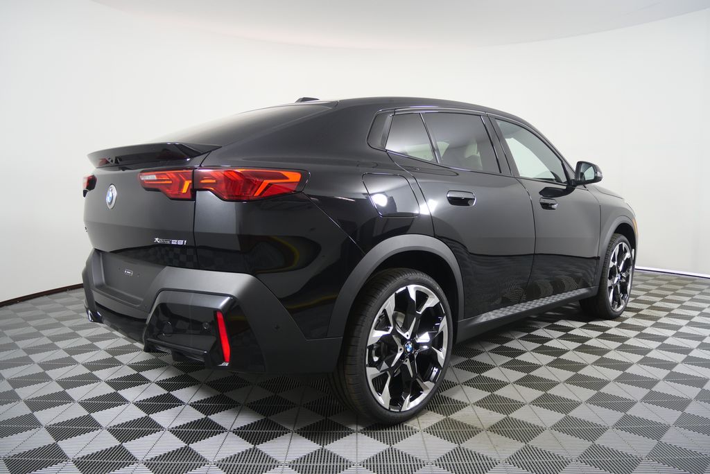Thumbnail: 2026 BMW X2 - 3